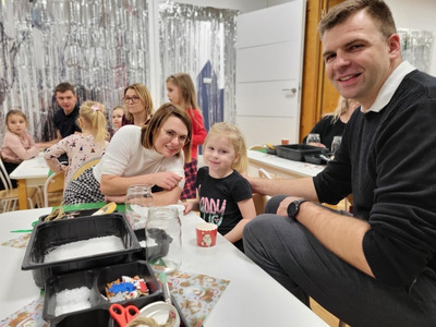 2022/12 Świąteczne warsztaty z Rodzicami - Małpki