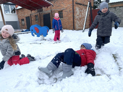 2023/03 Zimowe zabawy na śniegu