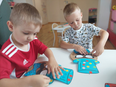 2023/06 Warsztaty artystyczne - Prezent dla Taty cz.1