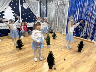 2025/12 Projekt Święta - Strusie